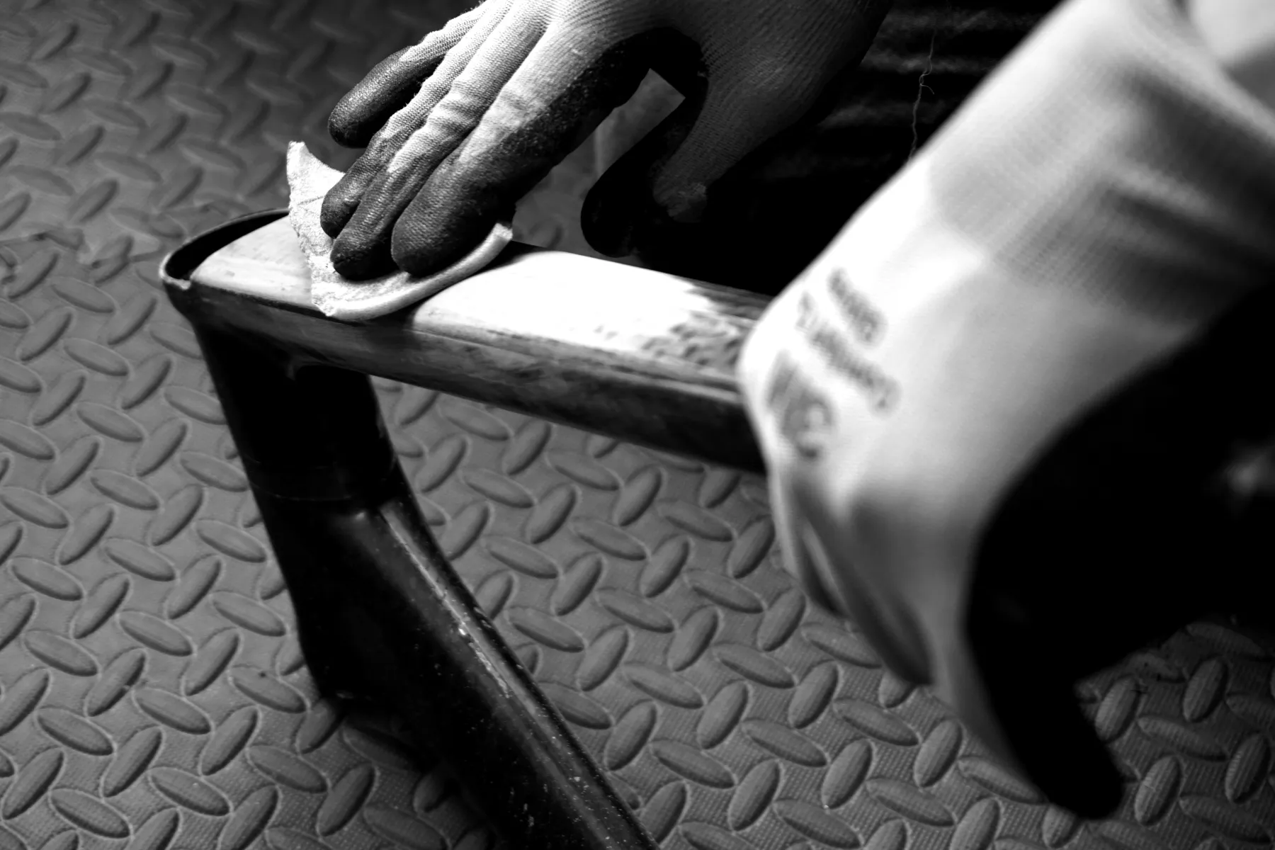 Sanding a raw frame